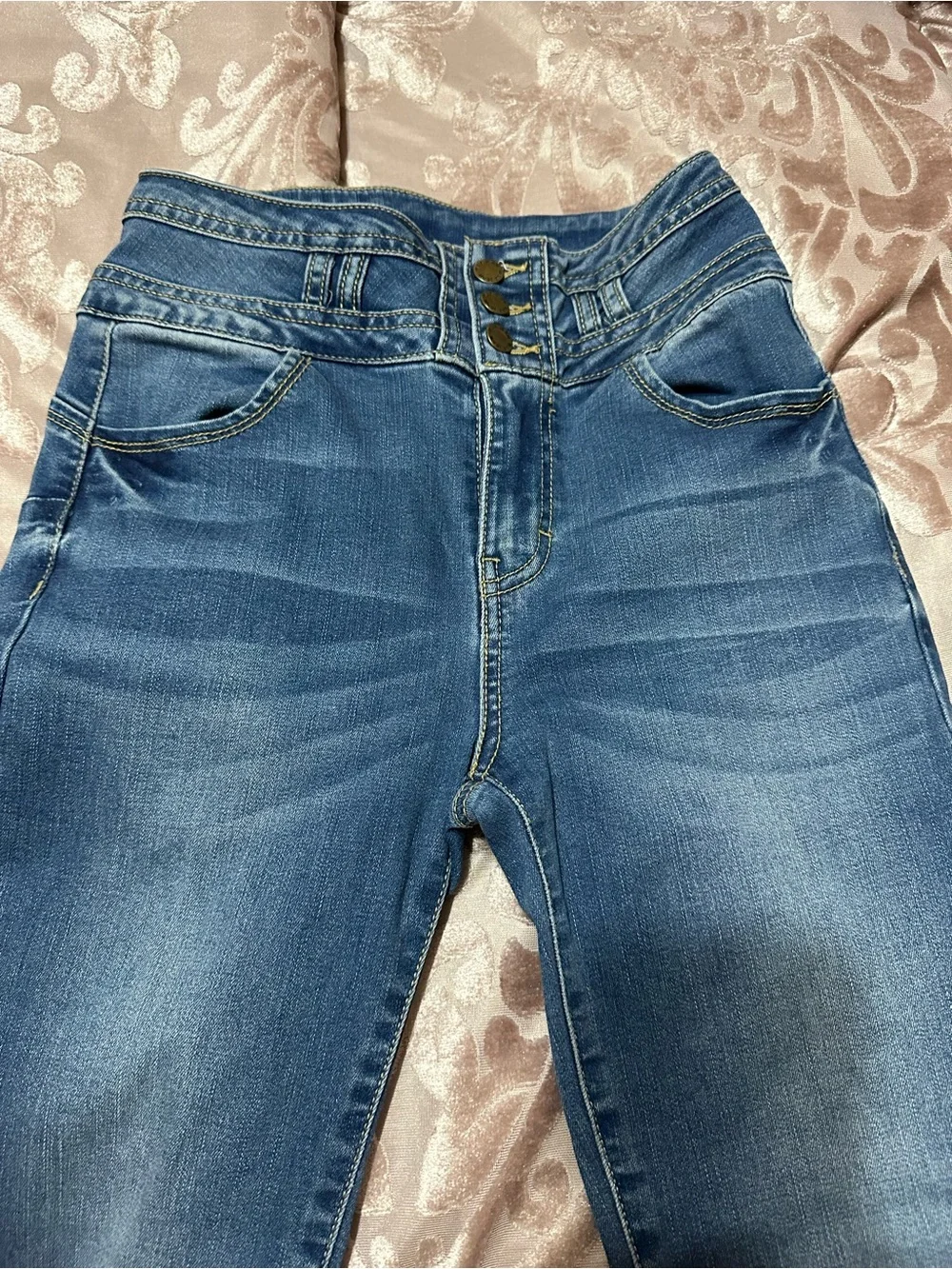 Dark Blue High-Rise Skinny Jeans for Women (Size 3/26)